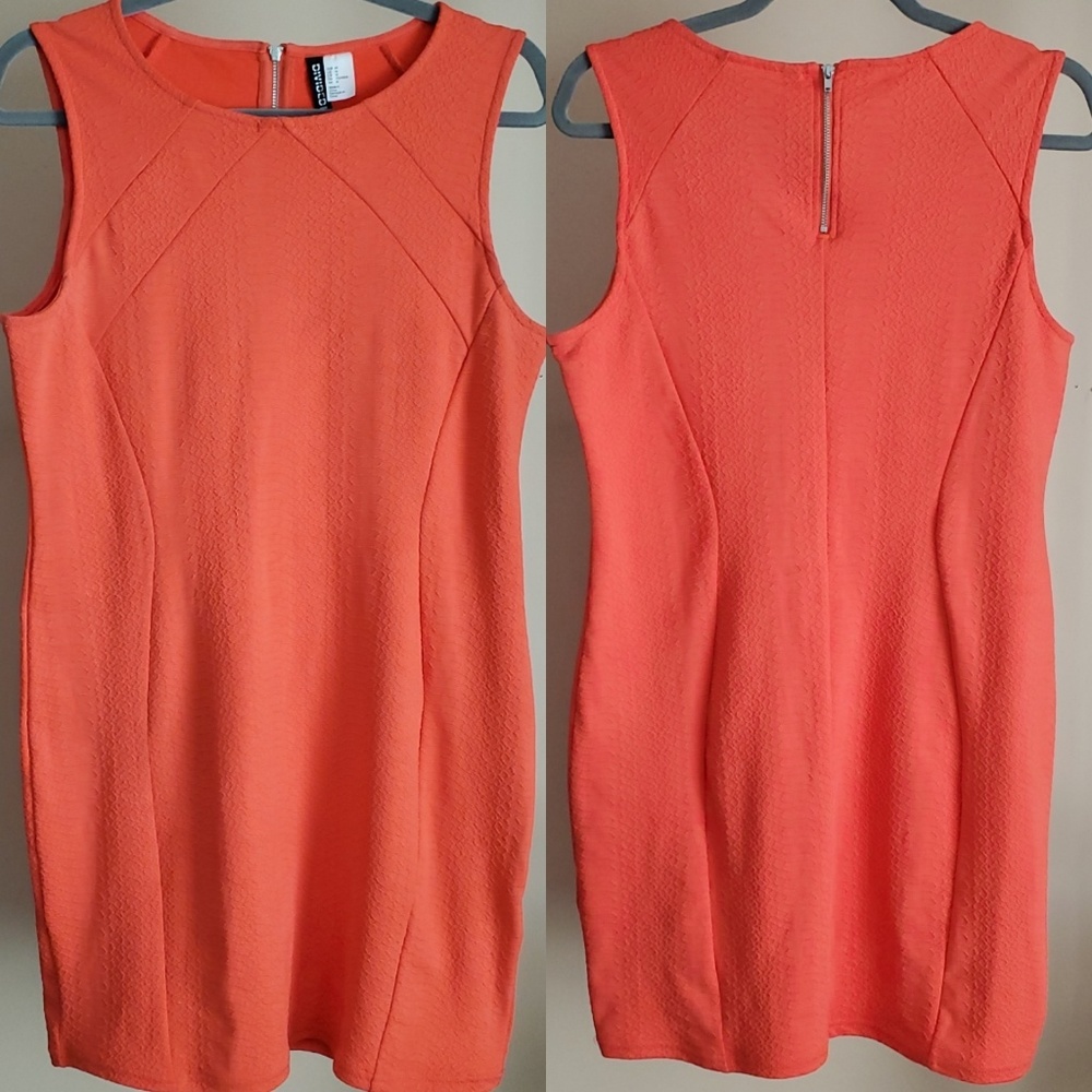 H&M Coral Snake Skin Fitted Sheath Dress